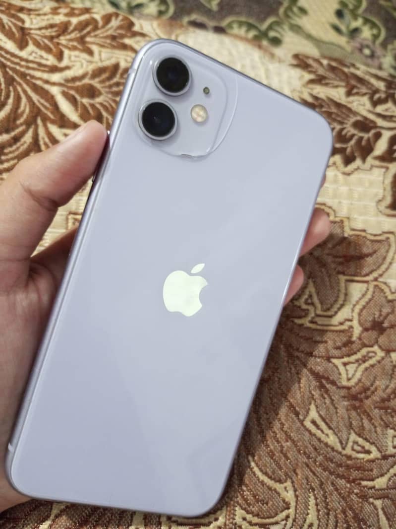 Apple iPhone 11 3