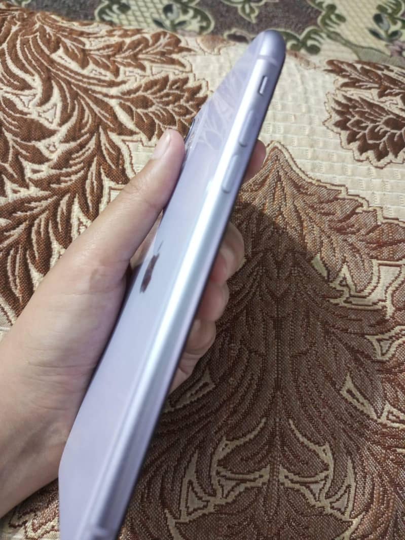 Apple iPhone 11 5
