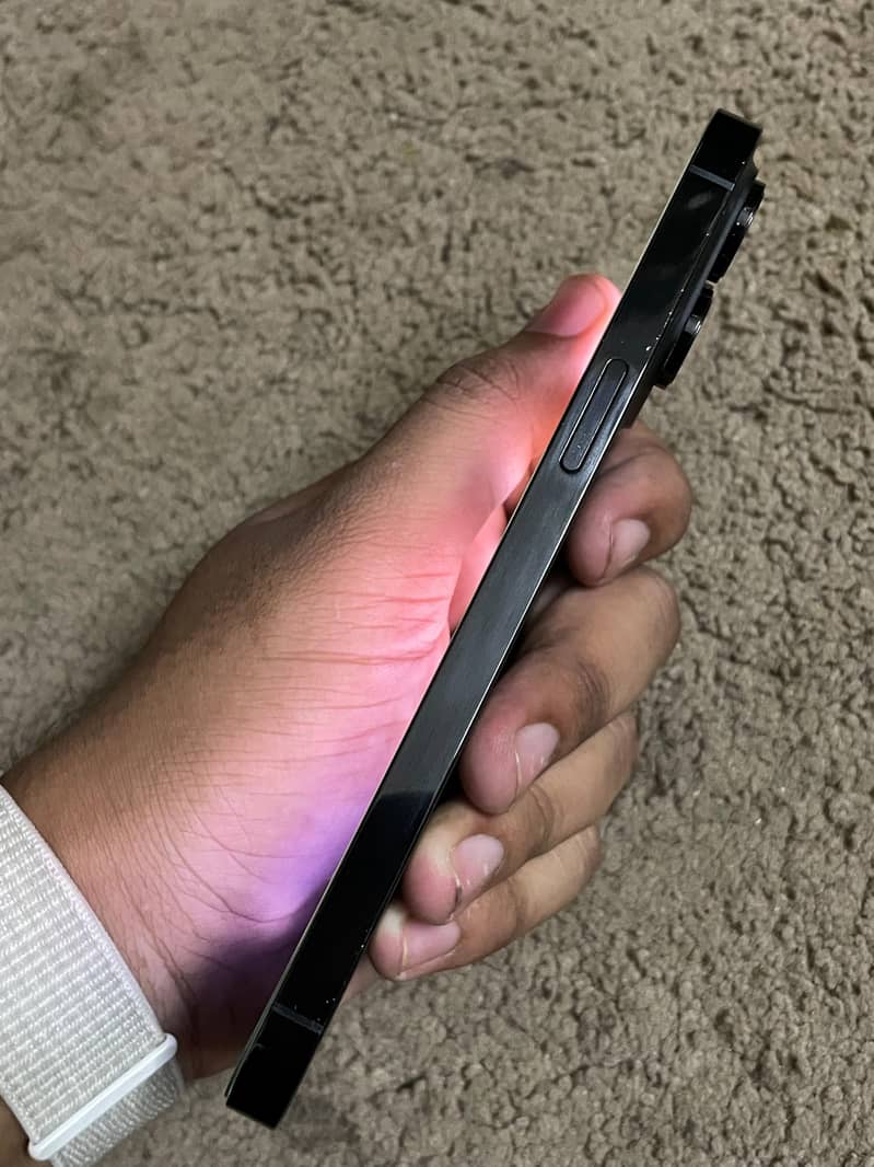 Apple iPhone 14 Pro Max 2