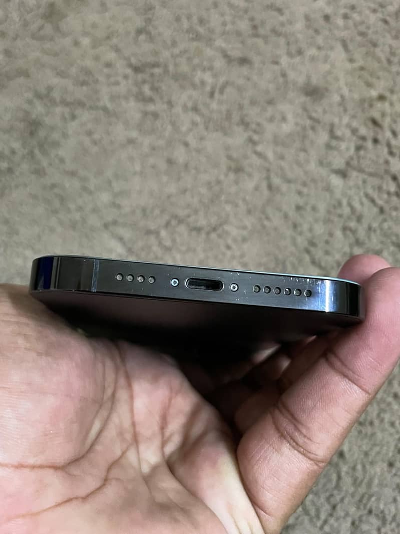Apple iPhone 14 Pro Max 5