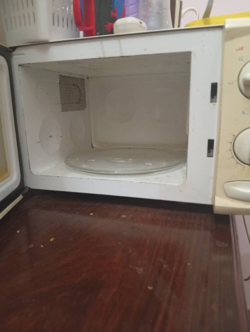 Dawlance Microwave 1