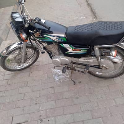 Honda 125  2023 model urgent sale just no exchange offer