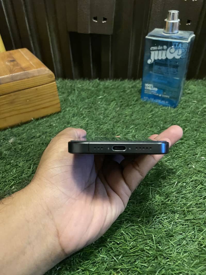 Apple iPhone 15 Pro 5
