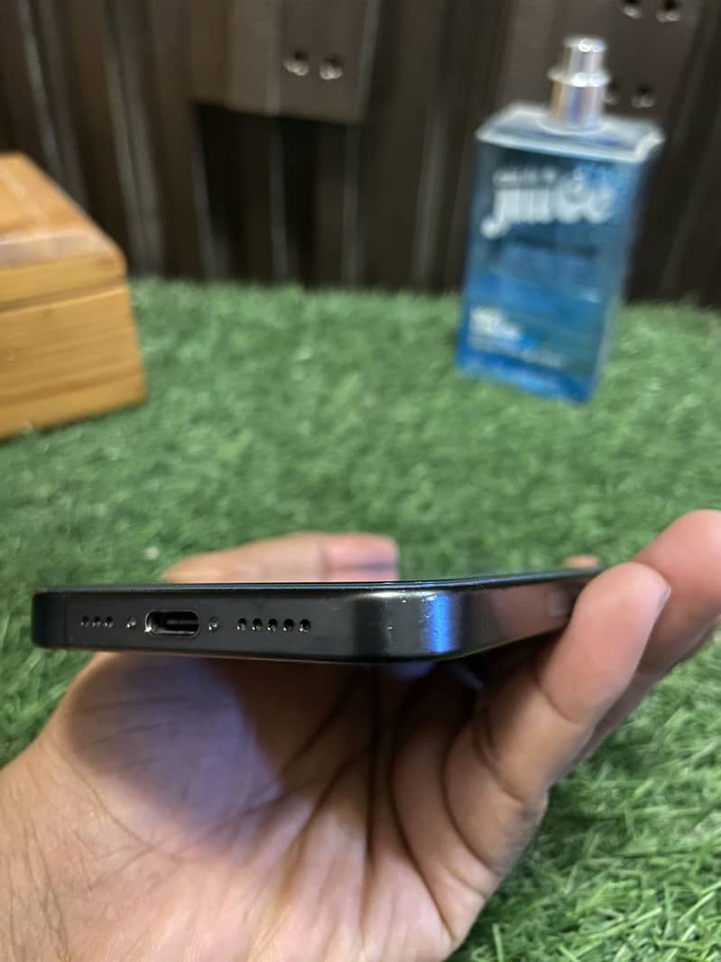 Apple iPhone 15 Pro 6
