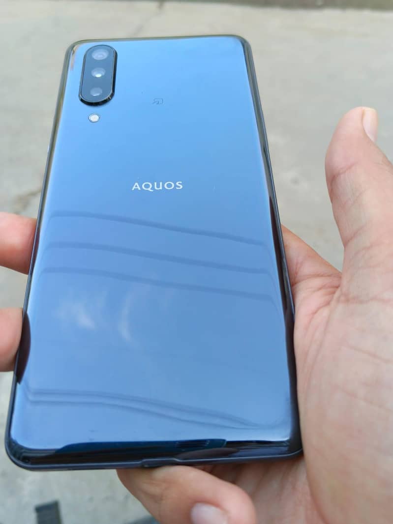 sharp Aqous Zero 5g Basic ( 6gb, 64gb) 0