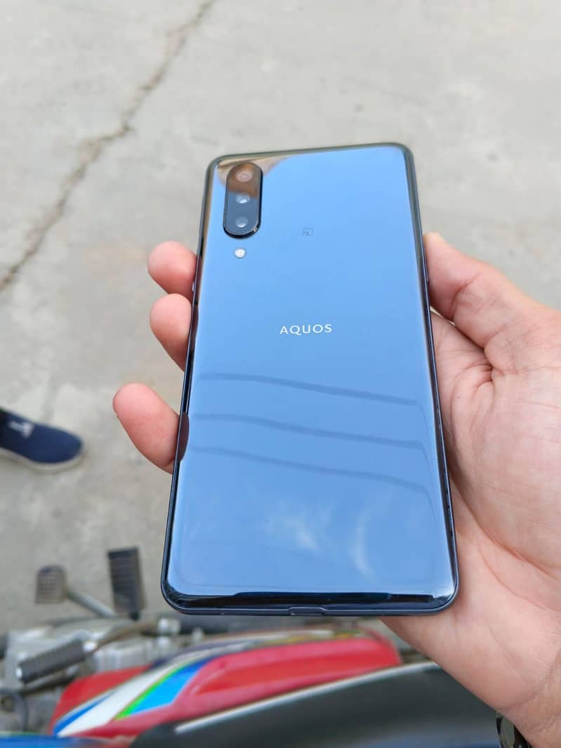 sharp Aqous Zero 5g Basic ( 6gb, 64gb) 1