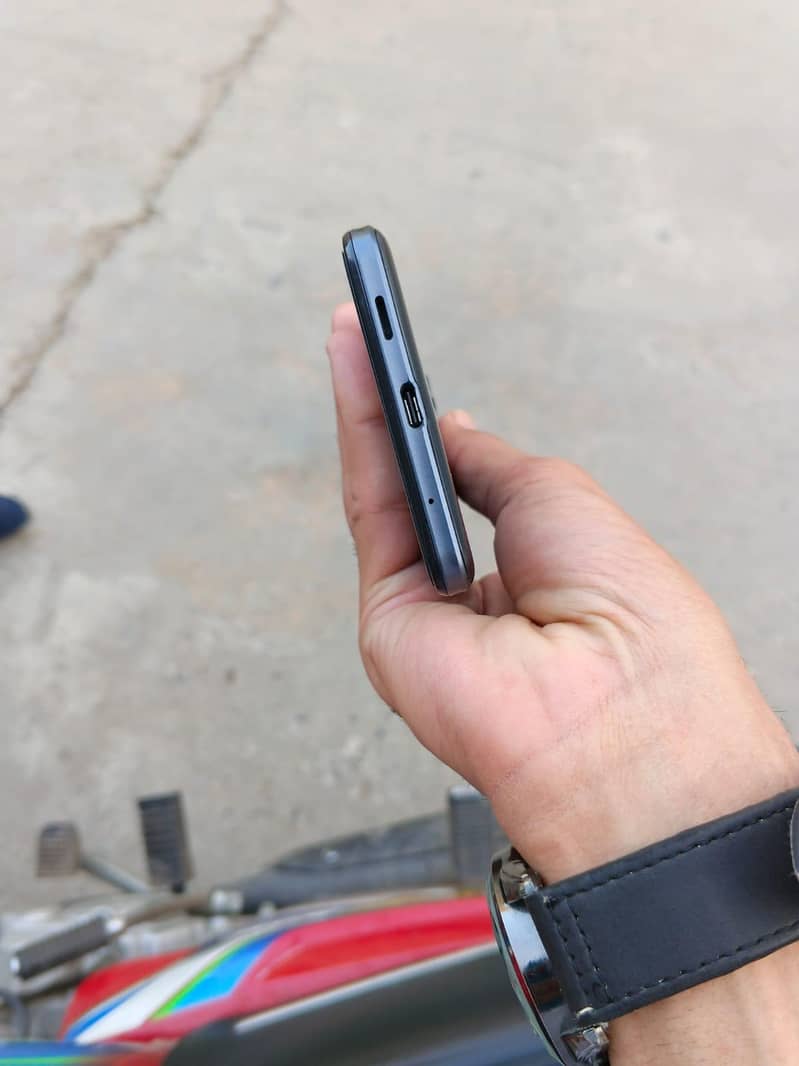 sharp Aqous Zero 5g Basic ( 6gb, 64gb) 5