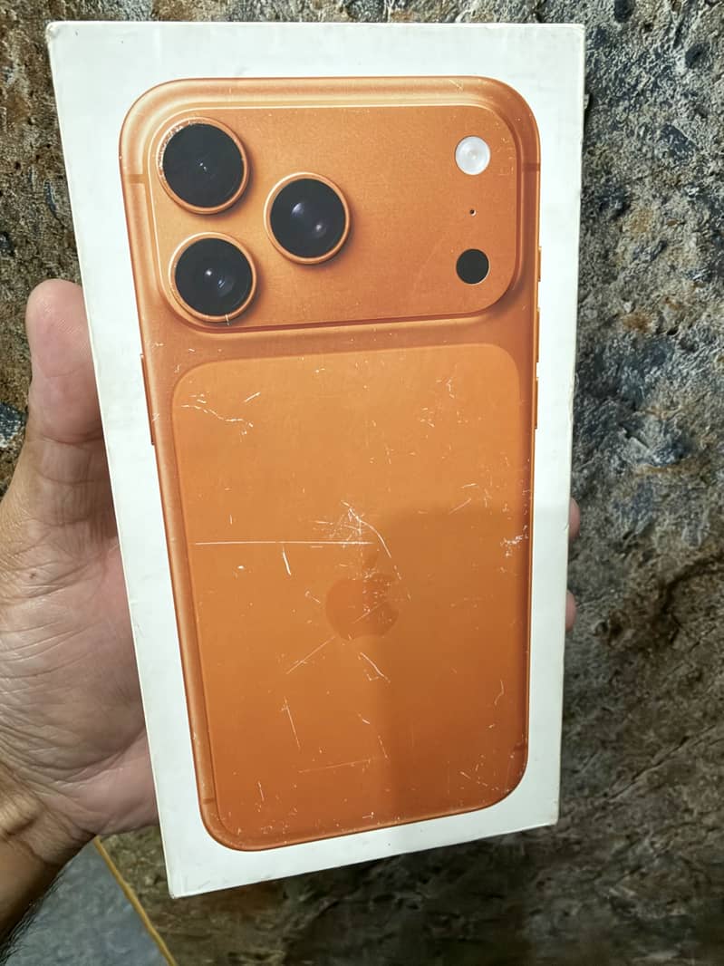 Apple iPhone 17 Pro Max 1