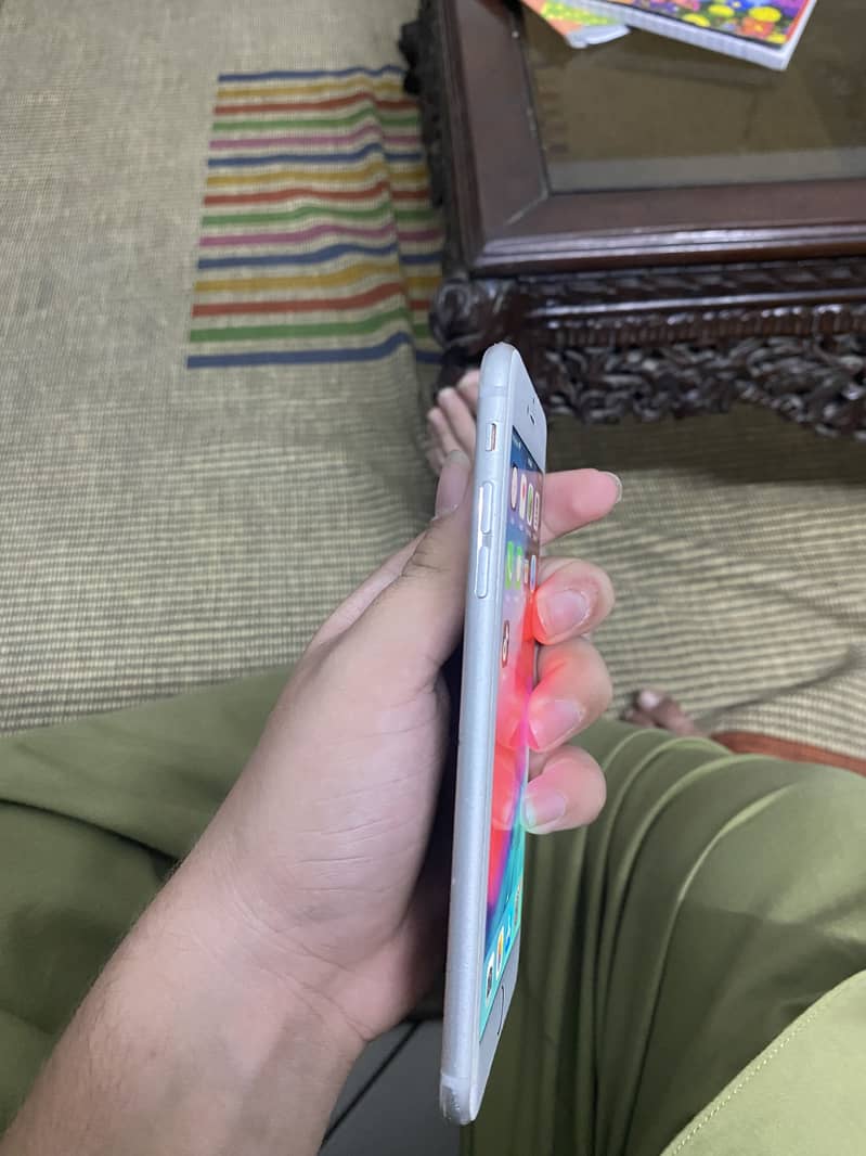 Apple iPhone 6S Plus 13