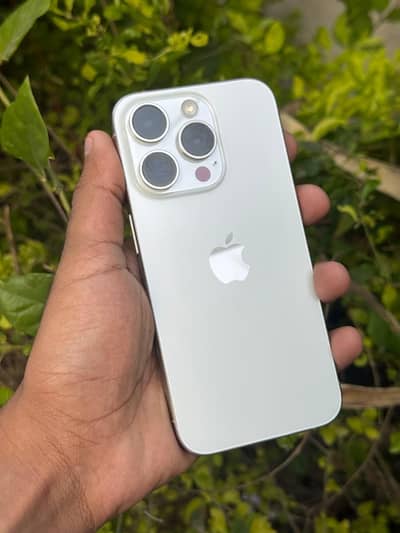 Apple iPhone 15 Pro