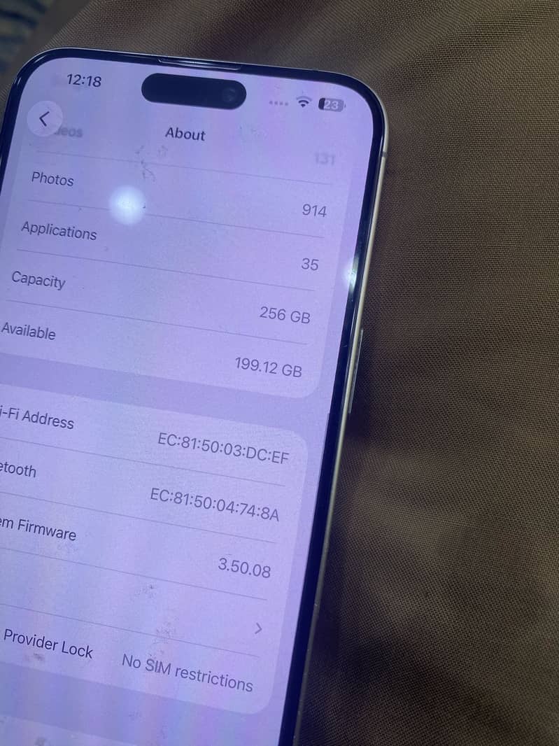 Apple iPhone 15 Pro Max 4
