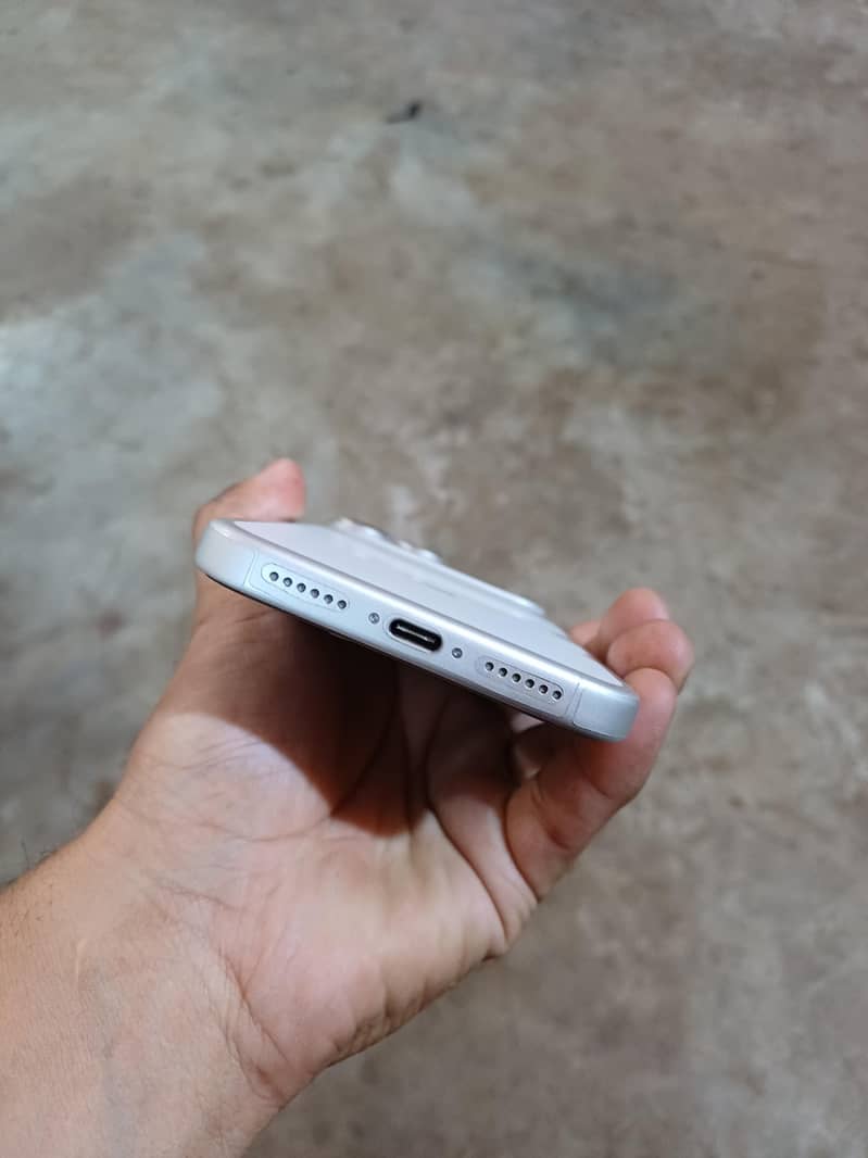 Apple iPhone 17 Pro Max 2