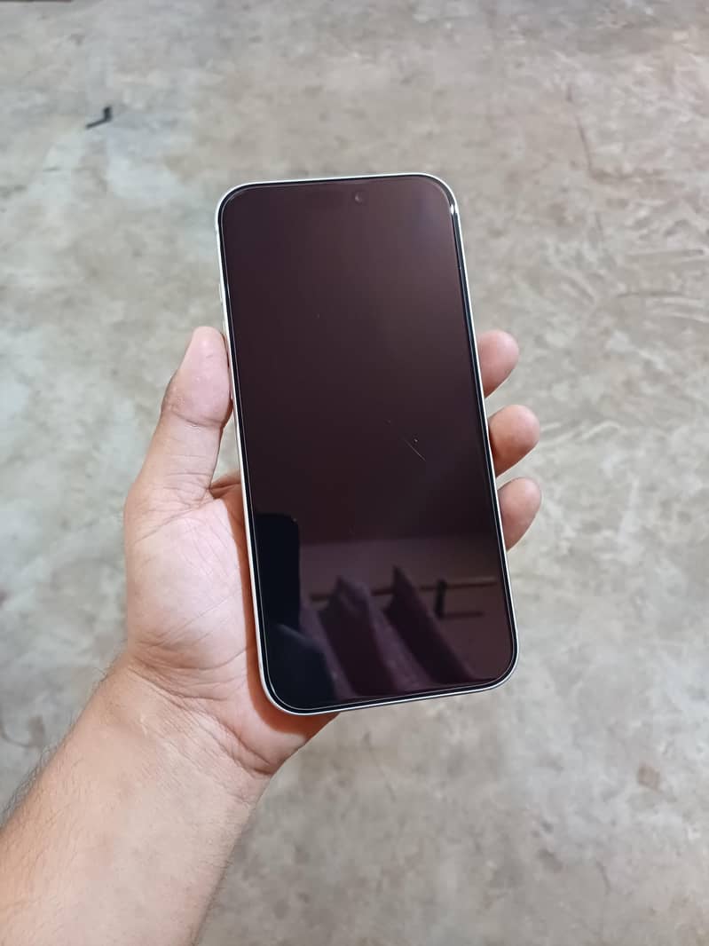 Apple iPhone 17 Pro Max 4