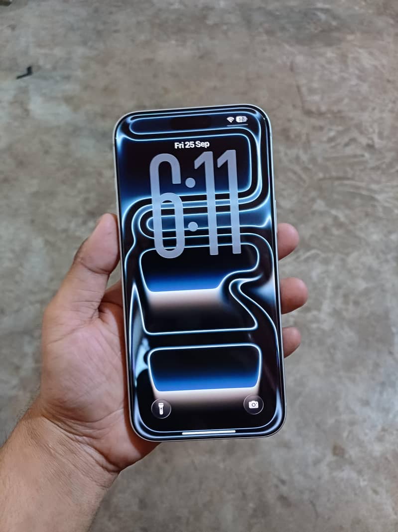Apple iPhone 17 Pro Max 5