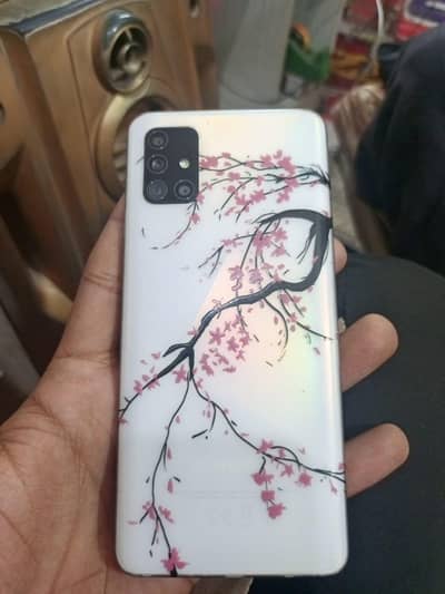 Samsung Mobile A51 6 128 with box minor shade exchange possible