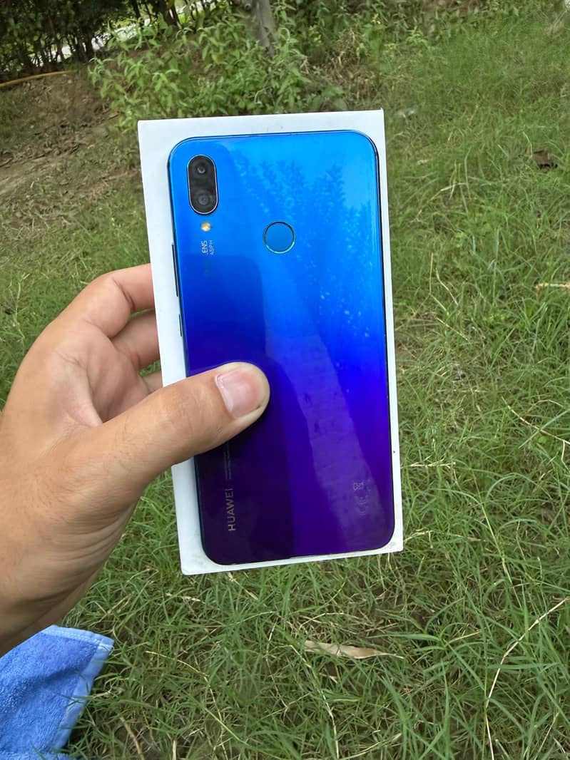 Huawei Nova 3i 7