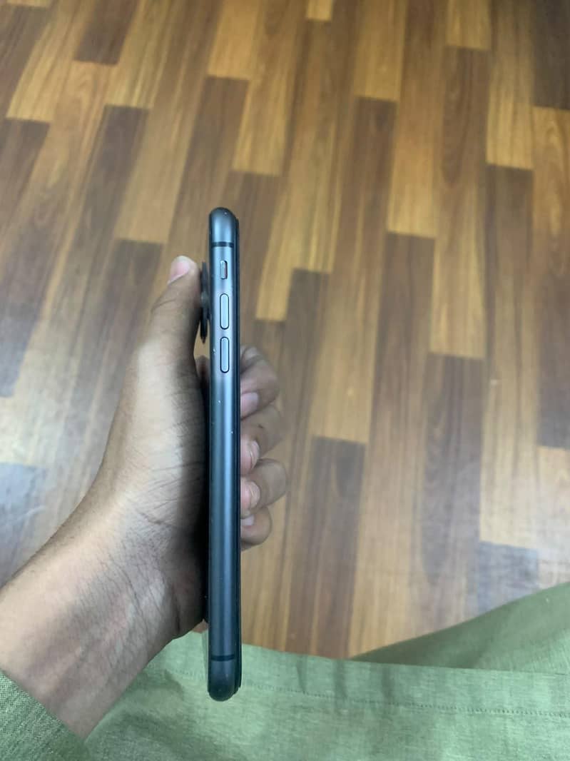 Apple iPhone 11 2