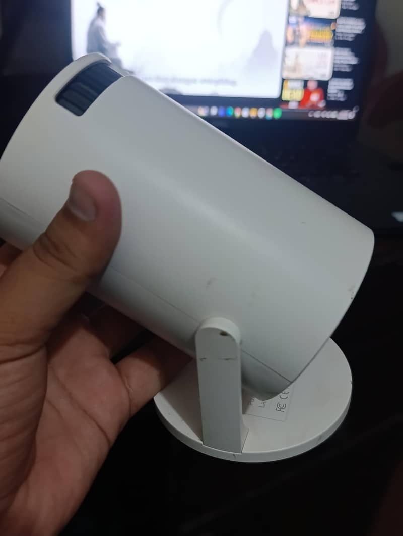 lcd projector 8