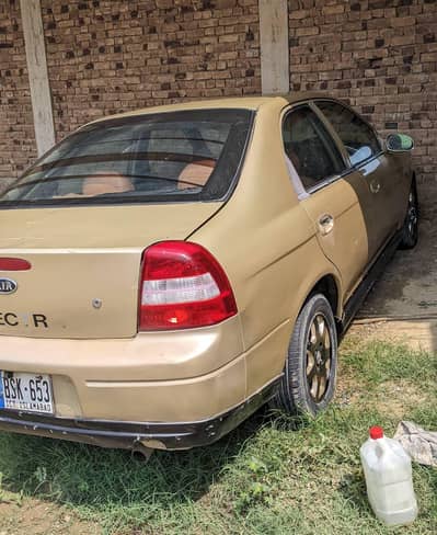 KIA Spectra 2001