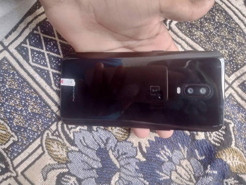 One Plus 6T 1