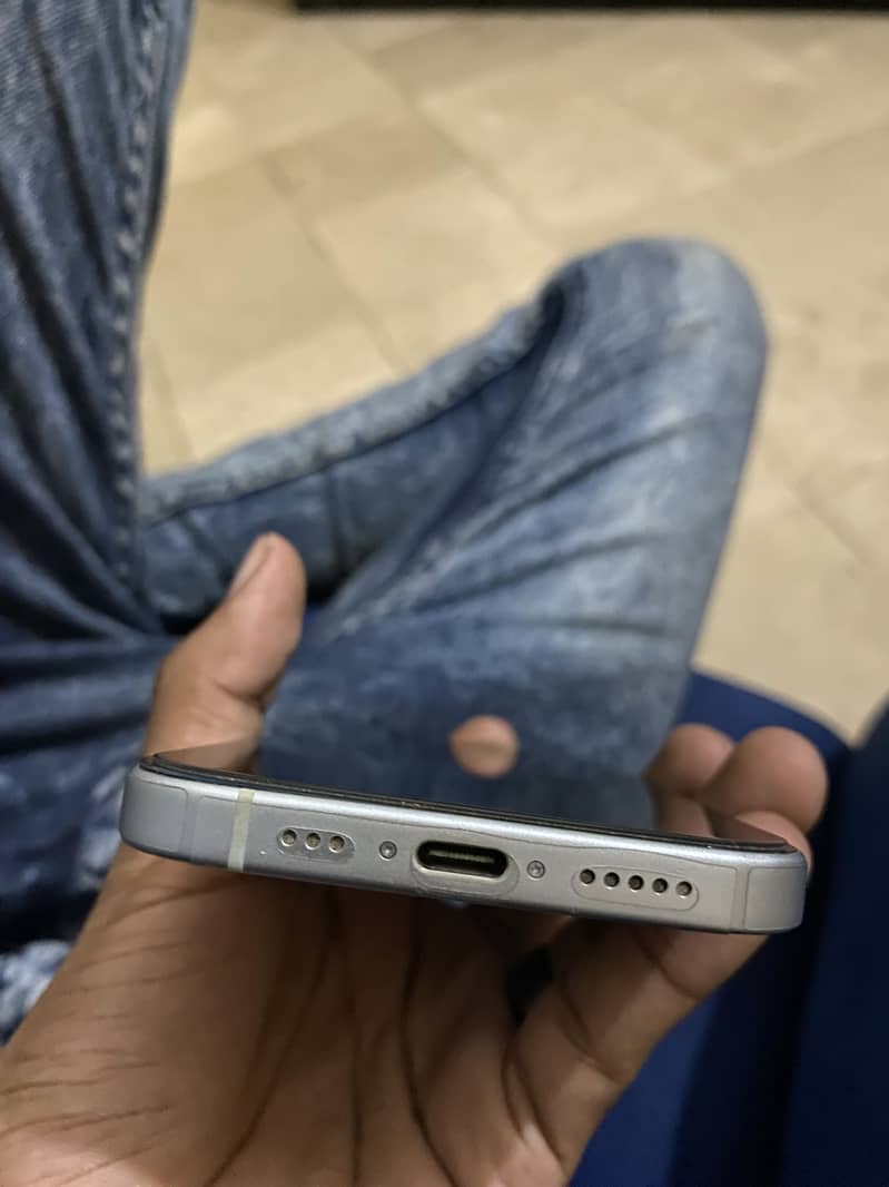 Apple iPhone 15 0