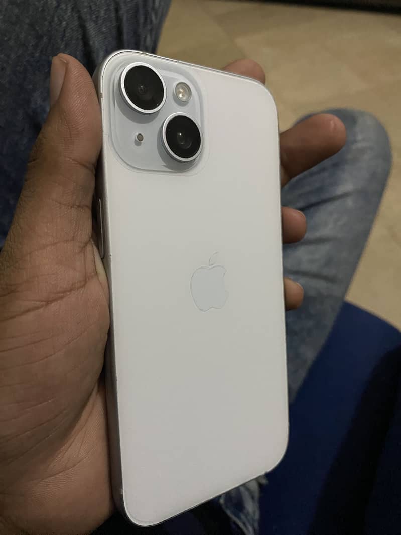 Apple iPhone 15 6