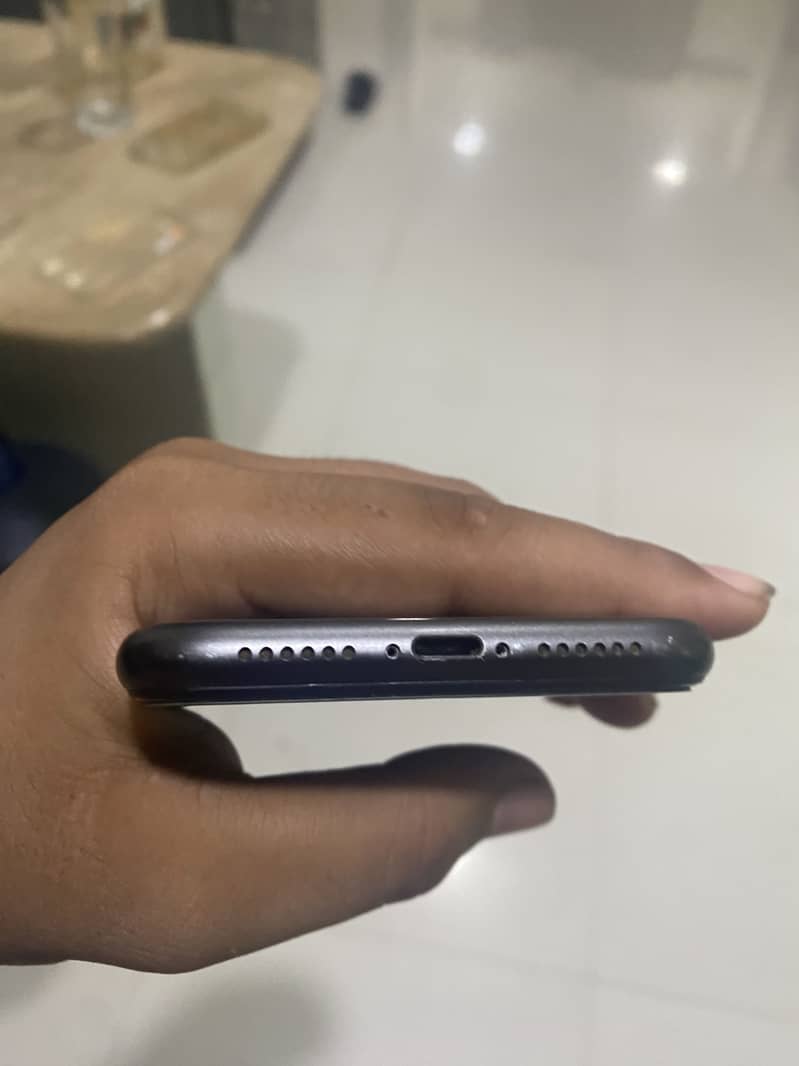Apple iPhone 11 2