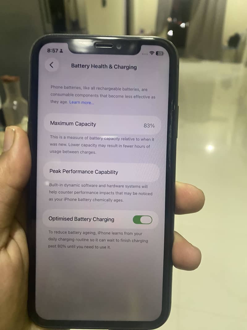 Apple iPhone 11 4