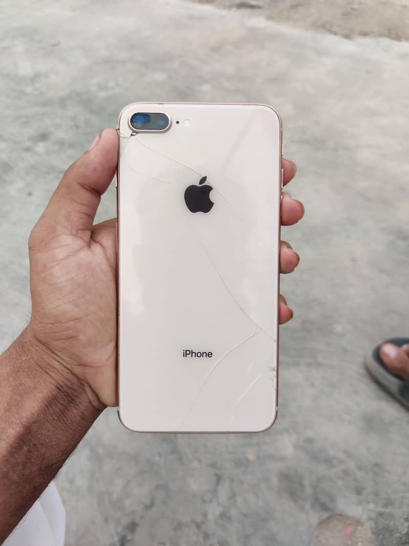 Apple iPhone 8 Plus 0