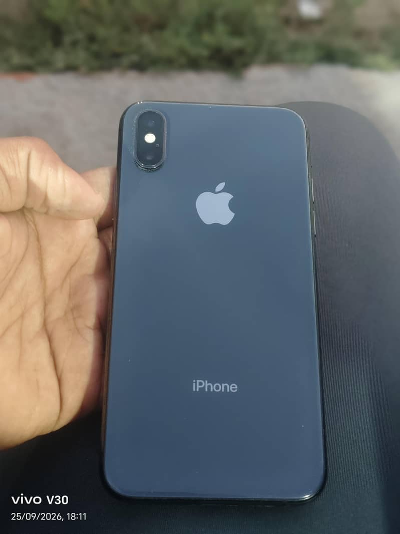 Apple iPhone XS 0
