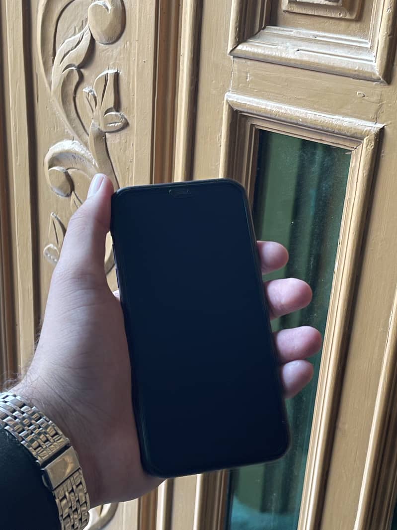 Apple iPhone 11 2