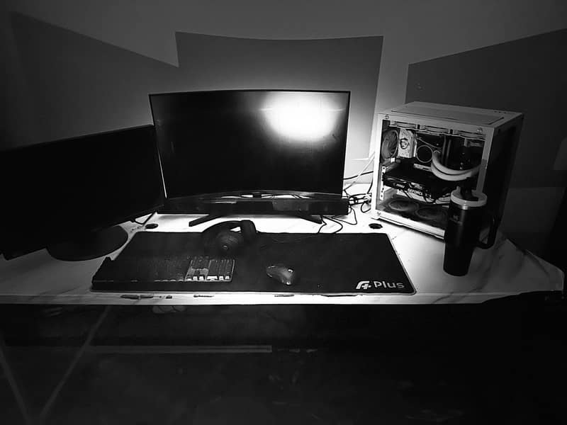 Gaming table office table 4