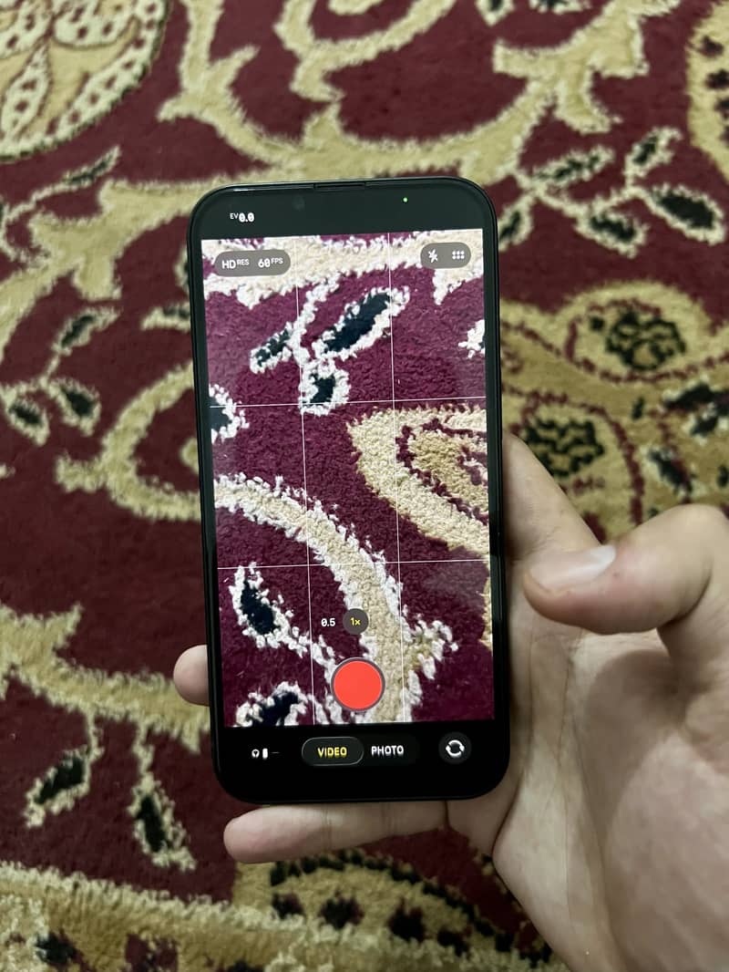 Apple iPhone 13 6