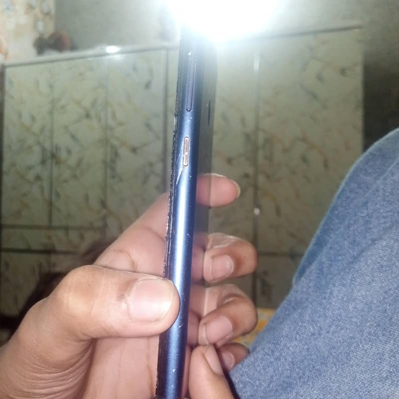 Honor 7X 3