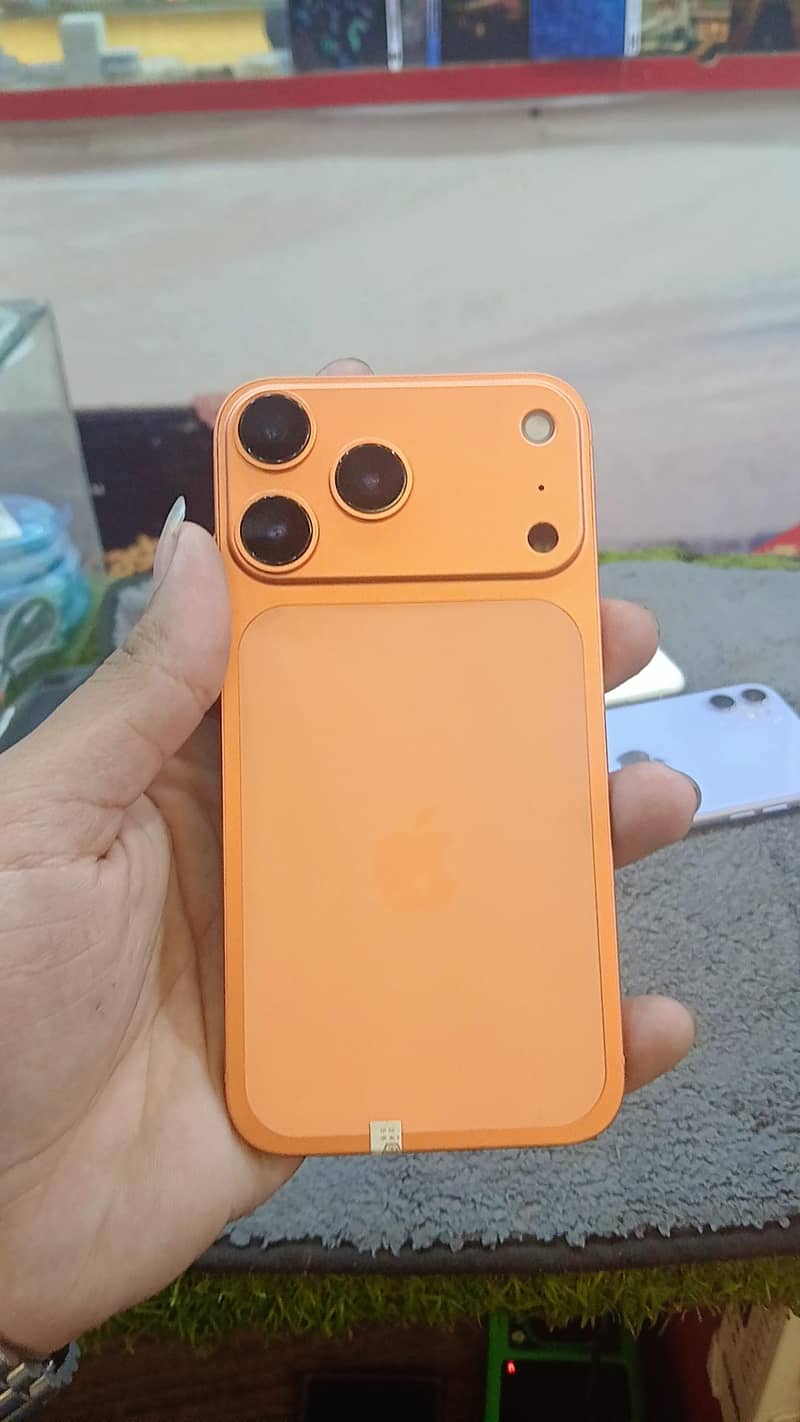 Apple iPhone 17 Pro Max 2
