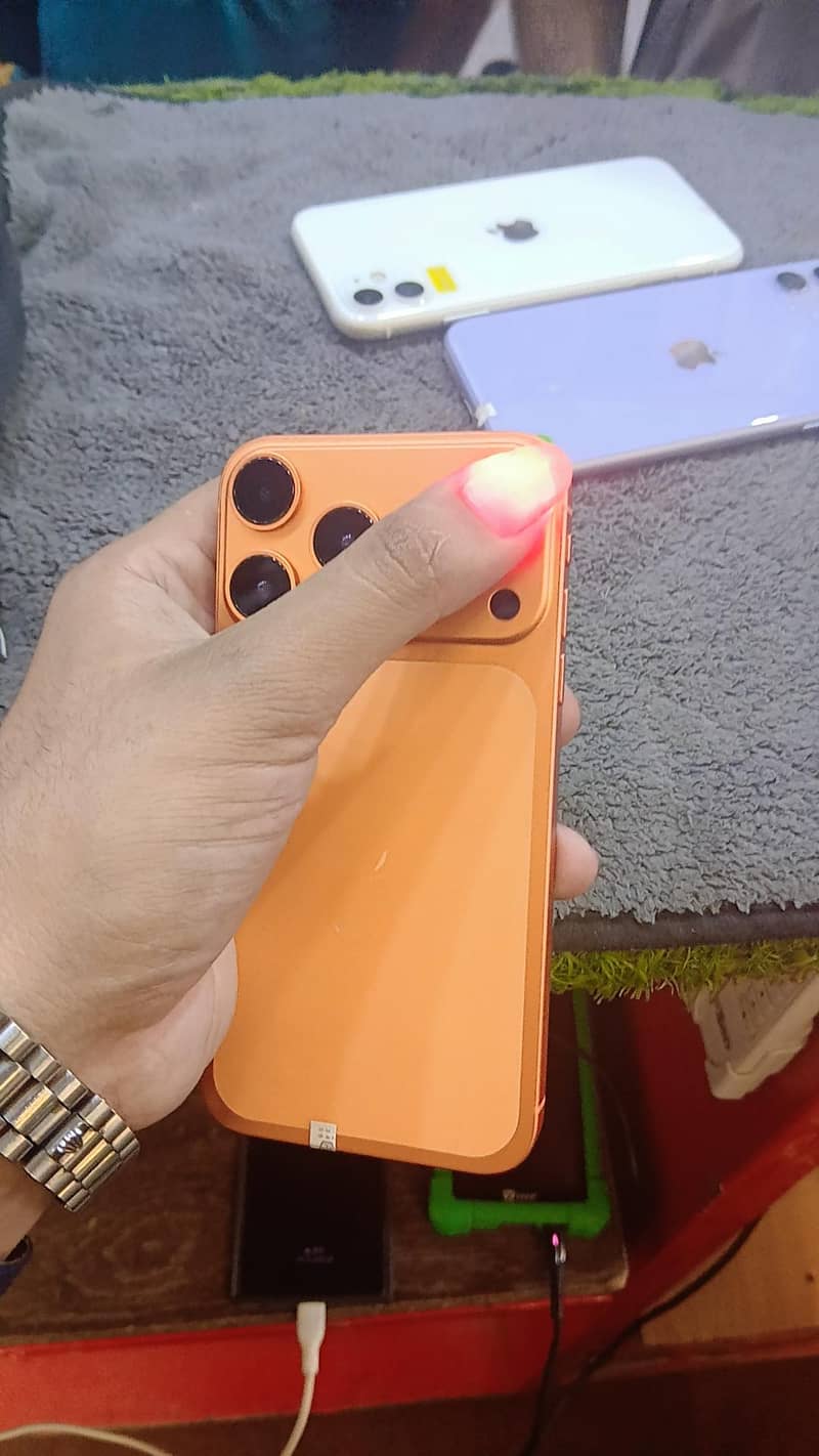Apple iPhone 17 Pro Max 6