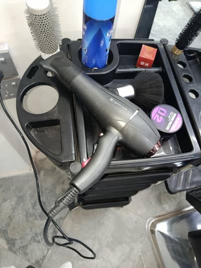 Hair Dryer Trimmers and Salon Machines in Good condition