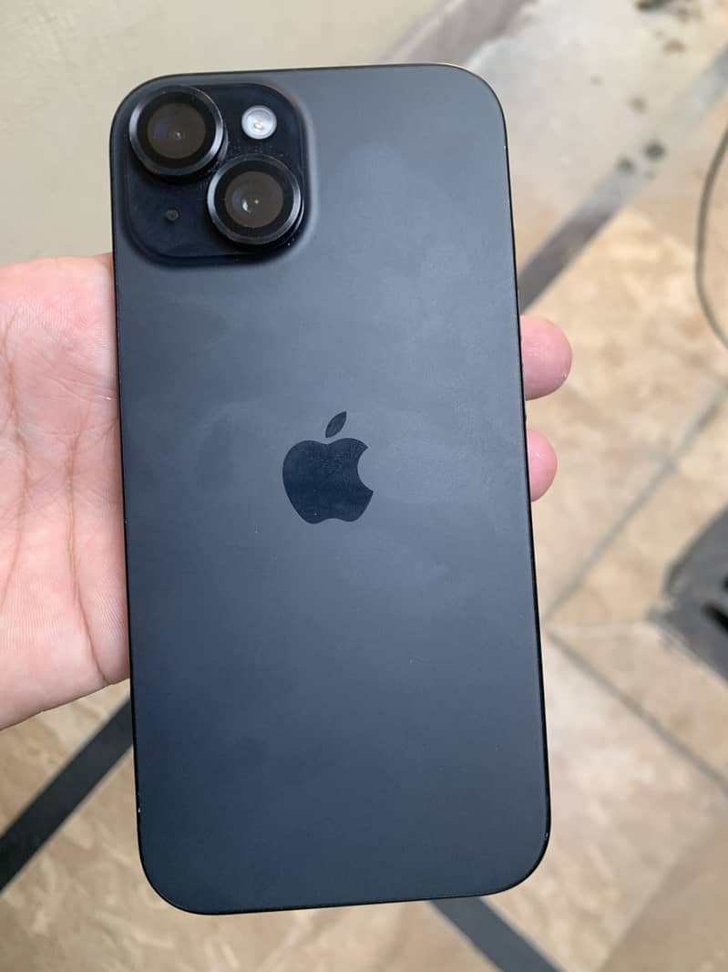Apple iPhone 15 6