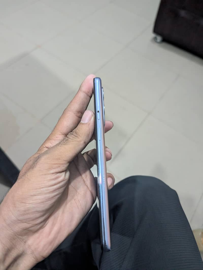 One Plus 9 5g 3