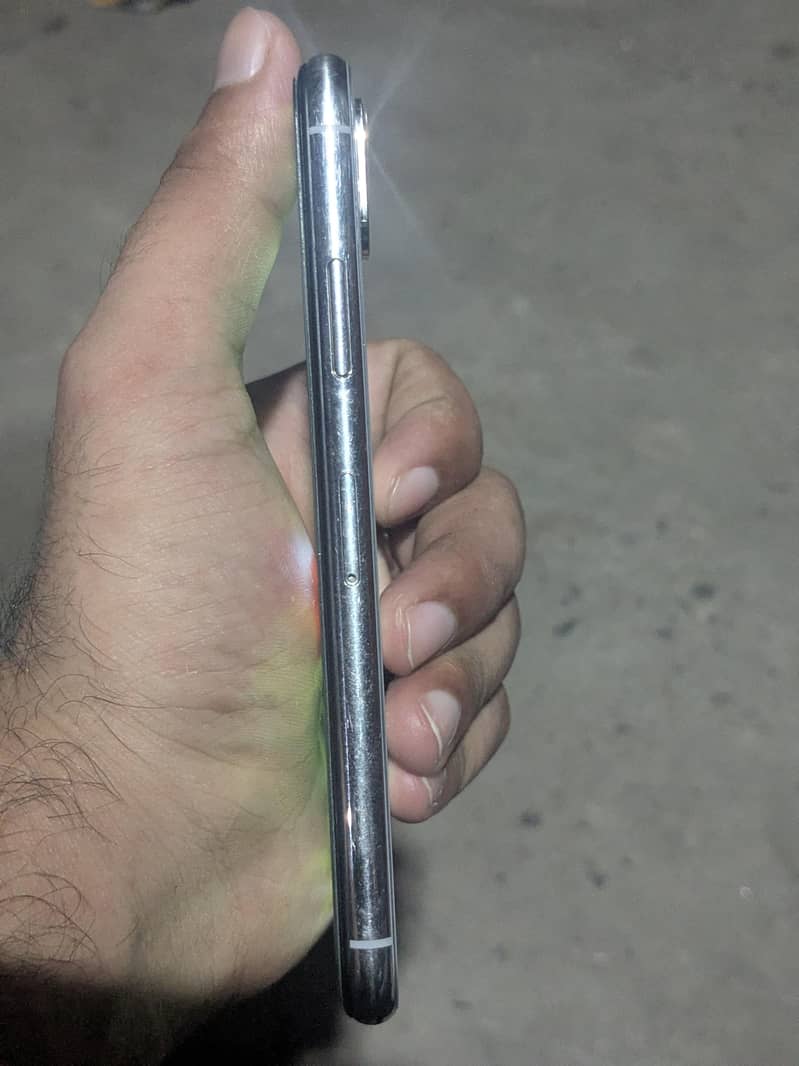 Apple iPhone X 0