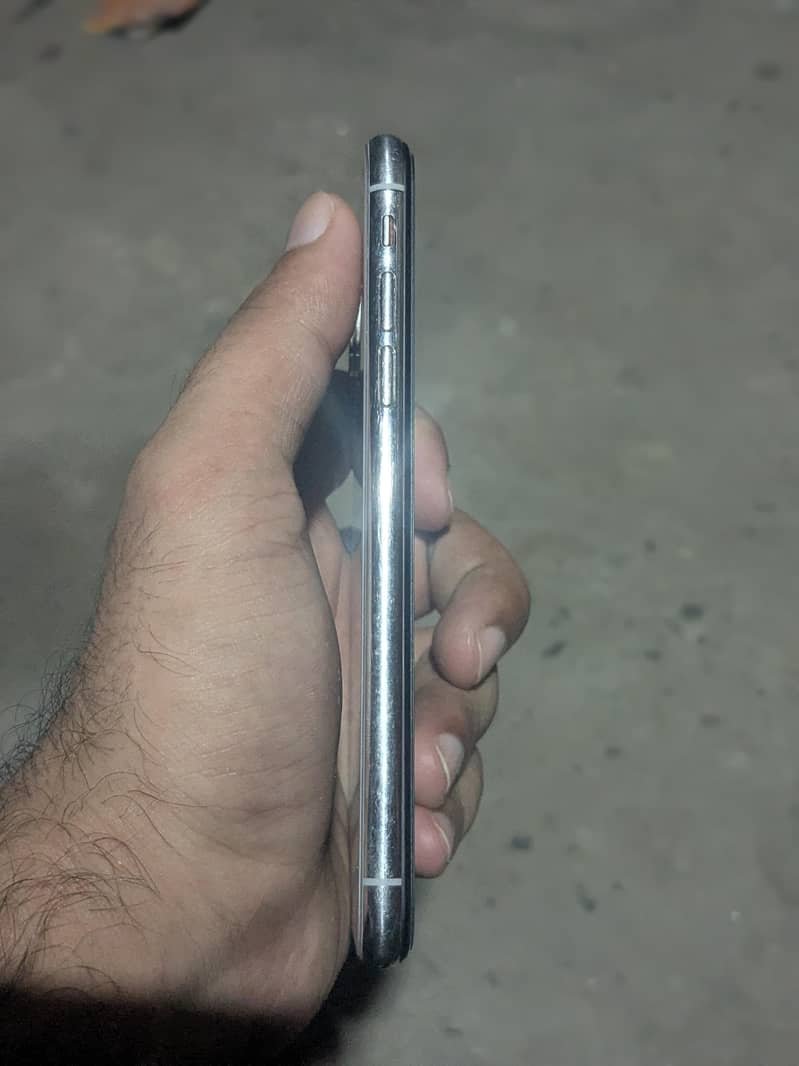 Apple iPhone X 2