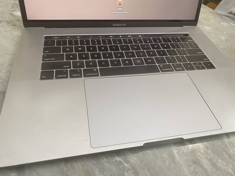 Macbook pro 2019 4