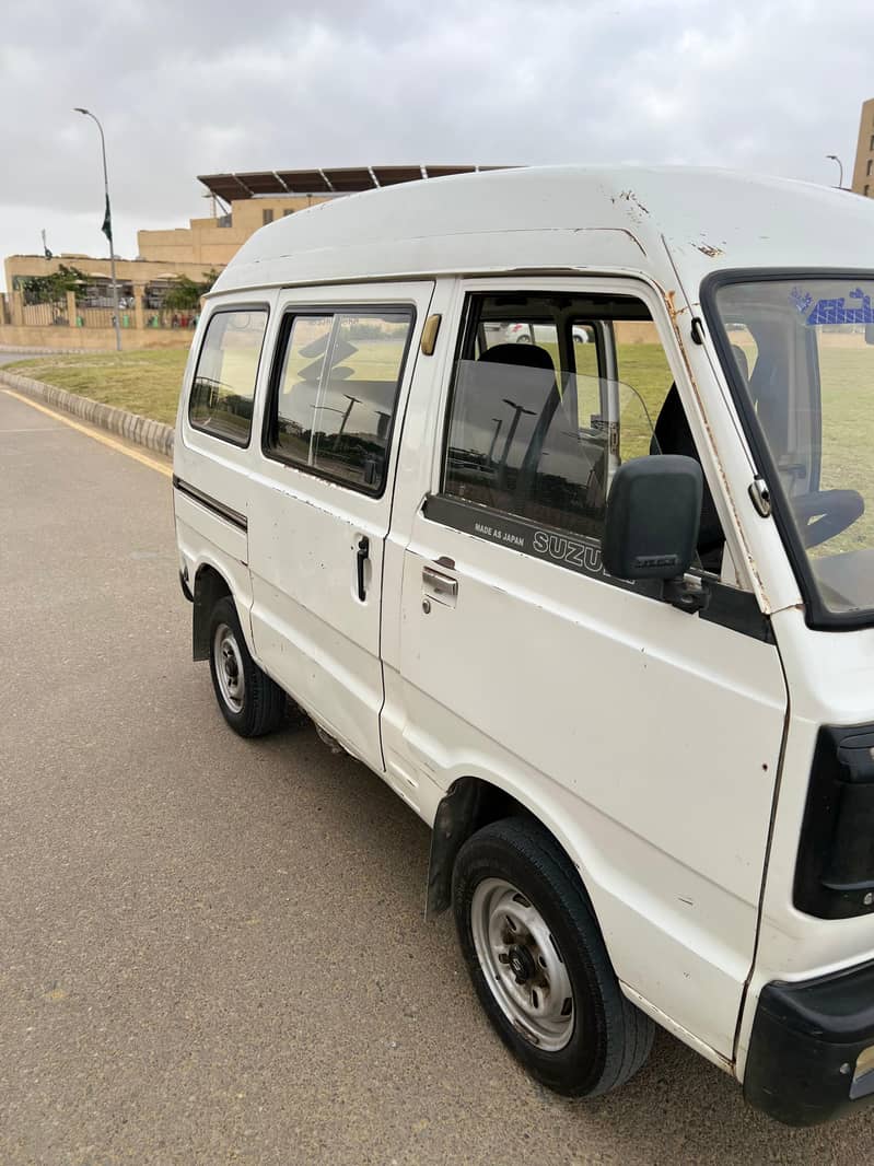 Suzuki Bolan 2012 3