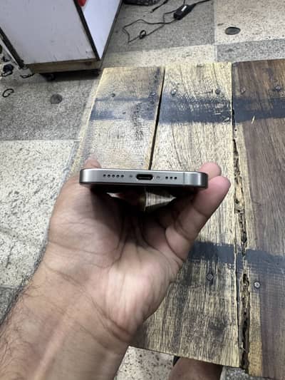 Apple iPhone 15 Pro