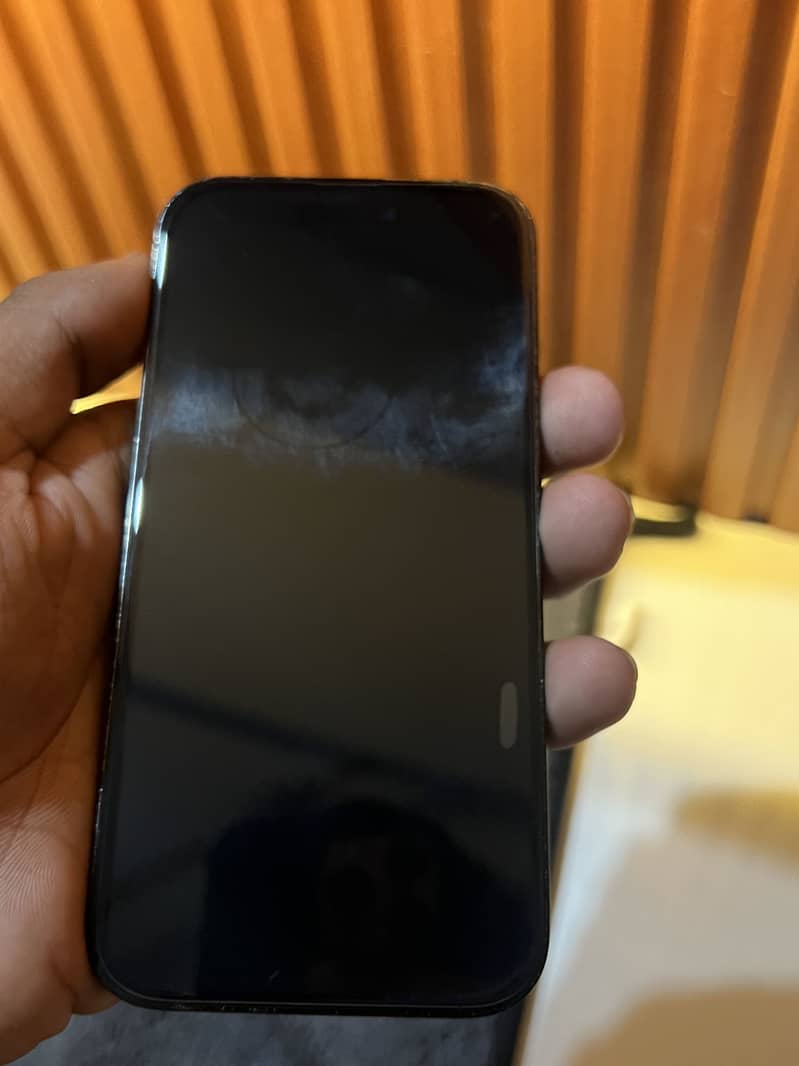 Apple iPhone 14 Pro 1