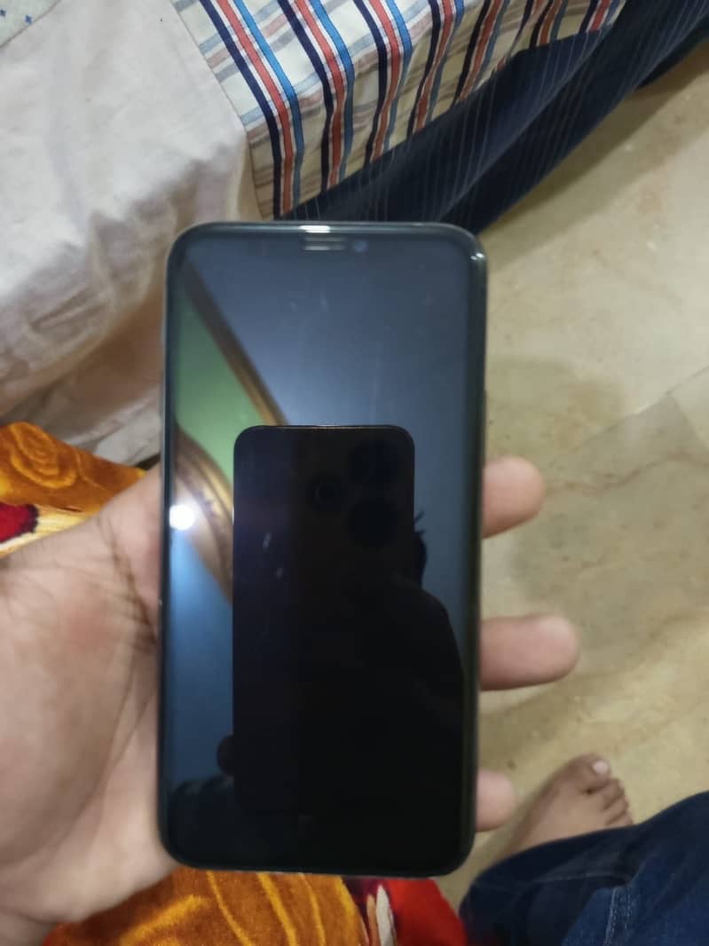 Apple iPhone 11 Pro 0