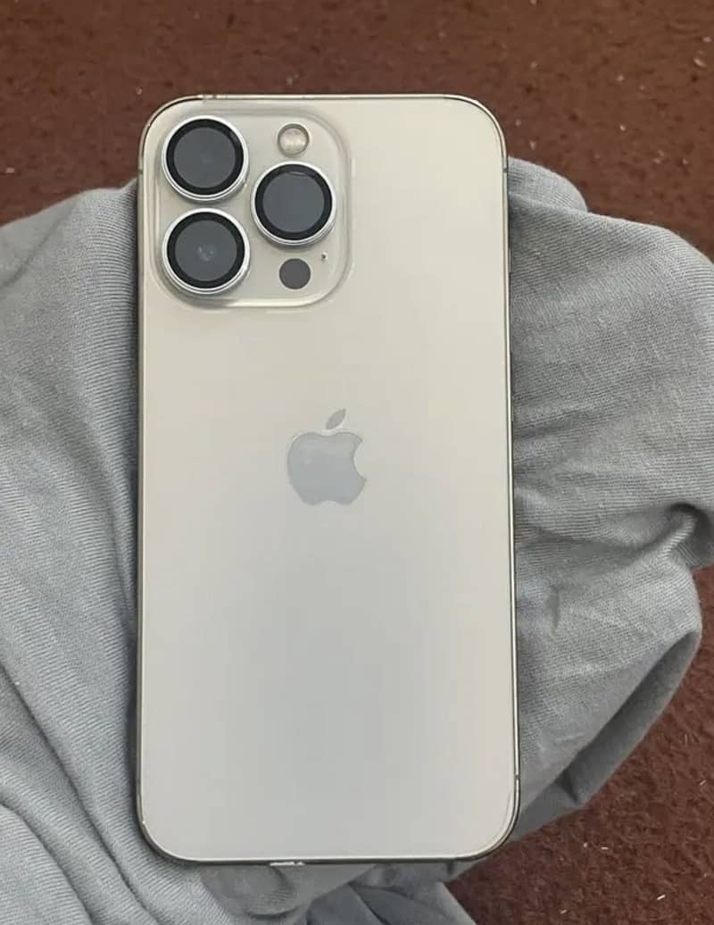 Apple iPhone 13 Pro 3