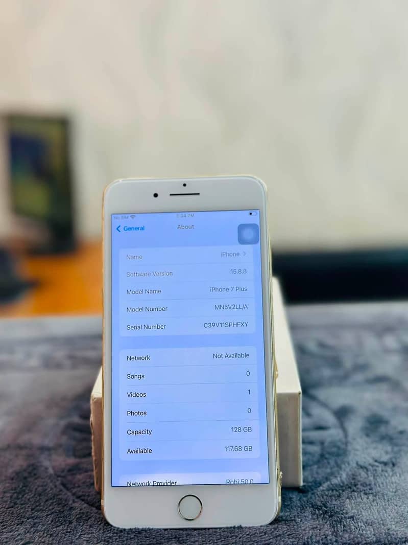Apple iPhone 7 Plus 1