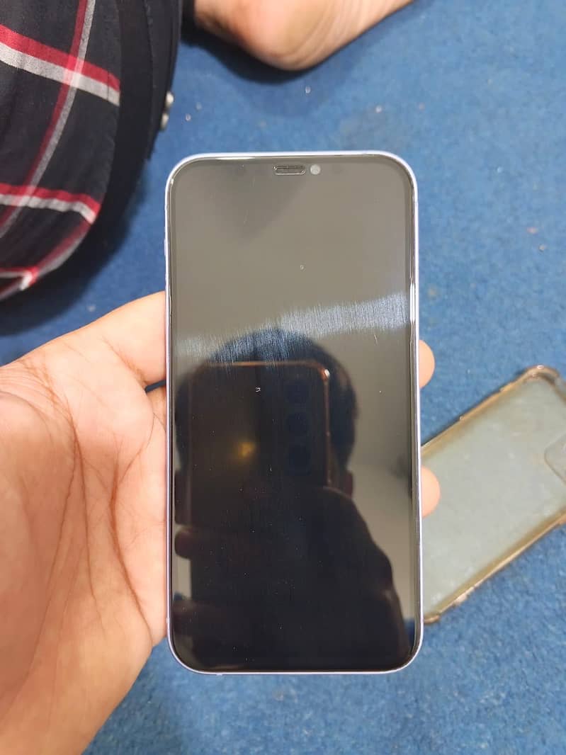 Apple iPhone 12 5