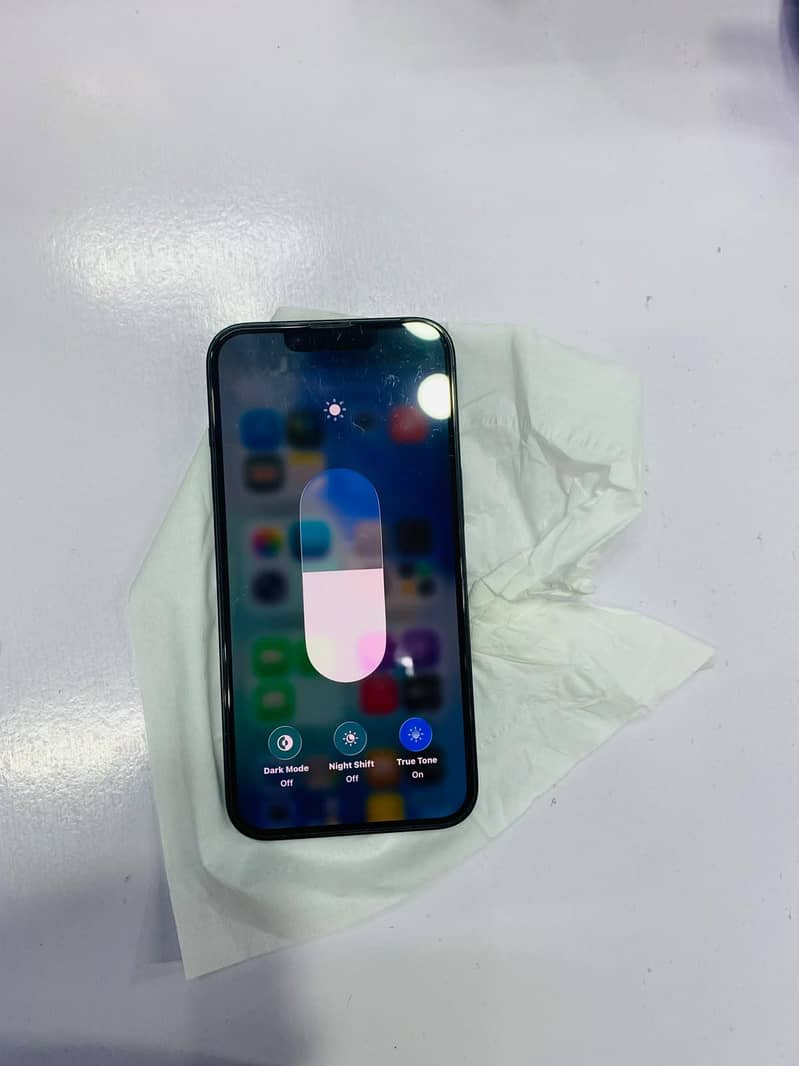 Apple iPhone 14 7
